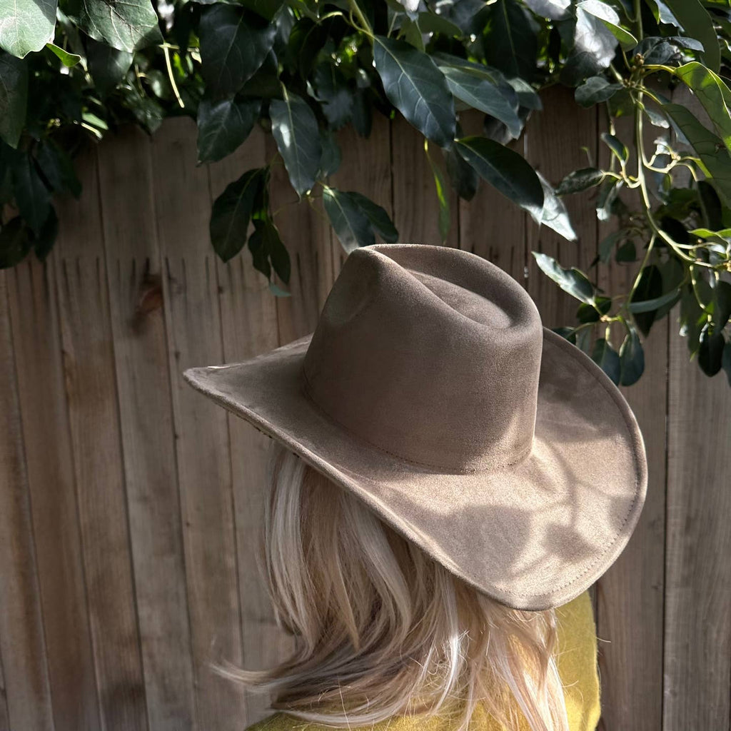 Vegan Suede Cowboy Hat: BROWN / ONE SIZE