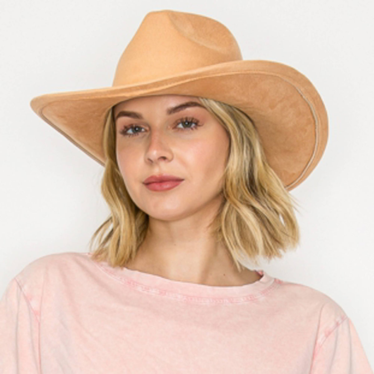 Vegan Suede Cowboy Hat: CARAMEL / ONE SIZE