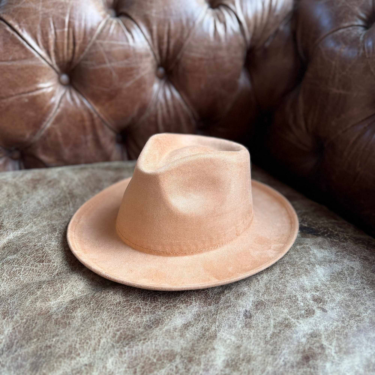 Stiff Short Brim Rancher in Suede Hat: Camel