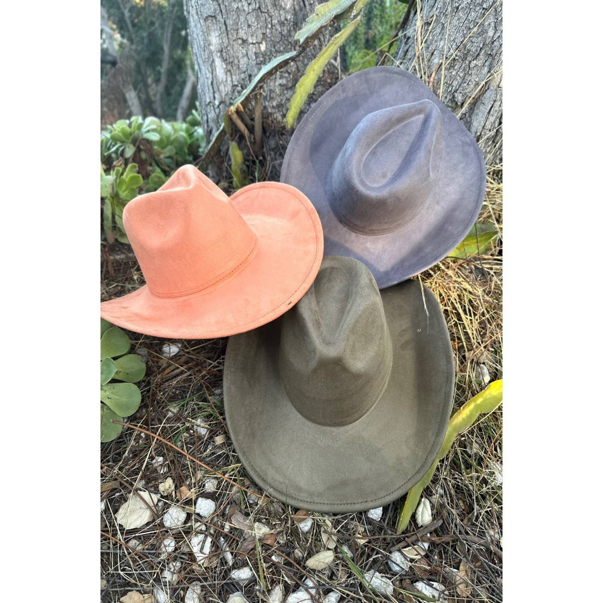 Vegan Suede Cowboy Hat: CARAMEL / ONE SIZE