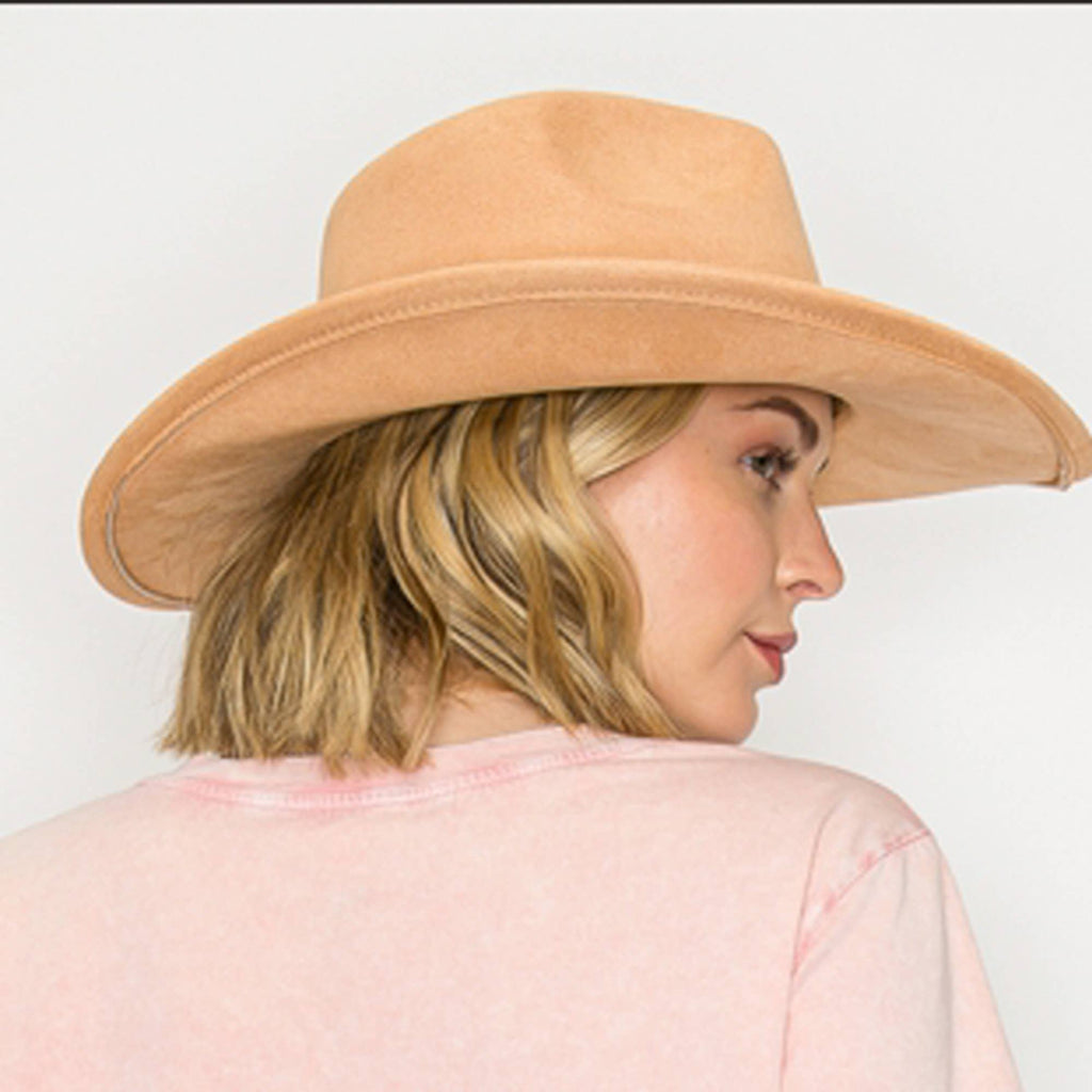 Vegan Suede Cowboy Hat: CARAMEL / ONE SIZE