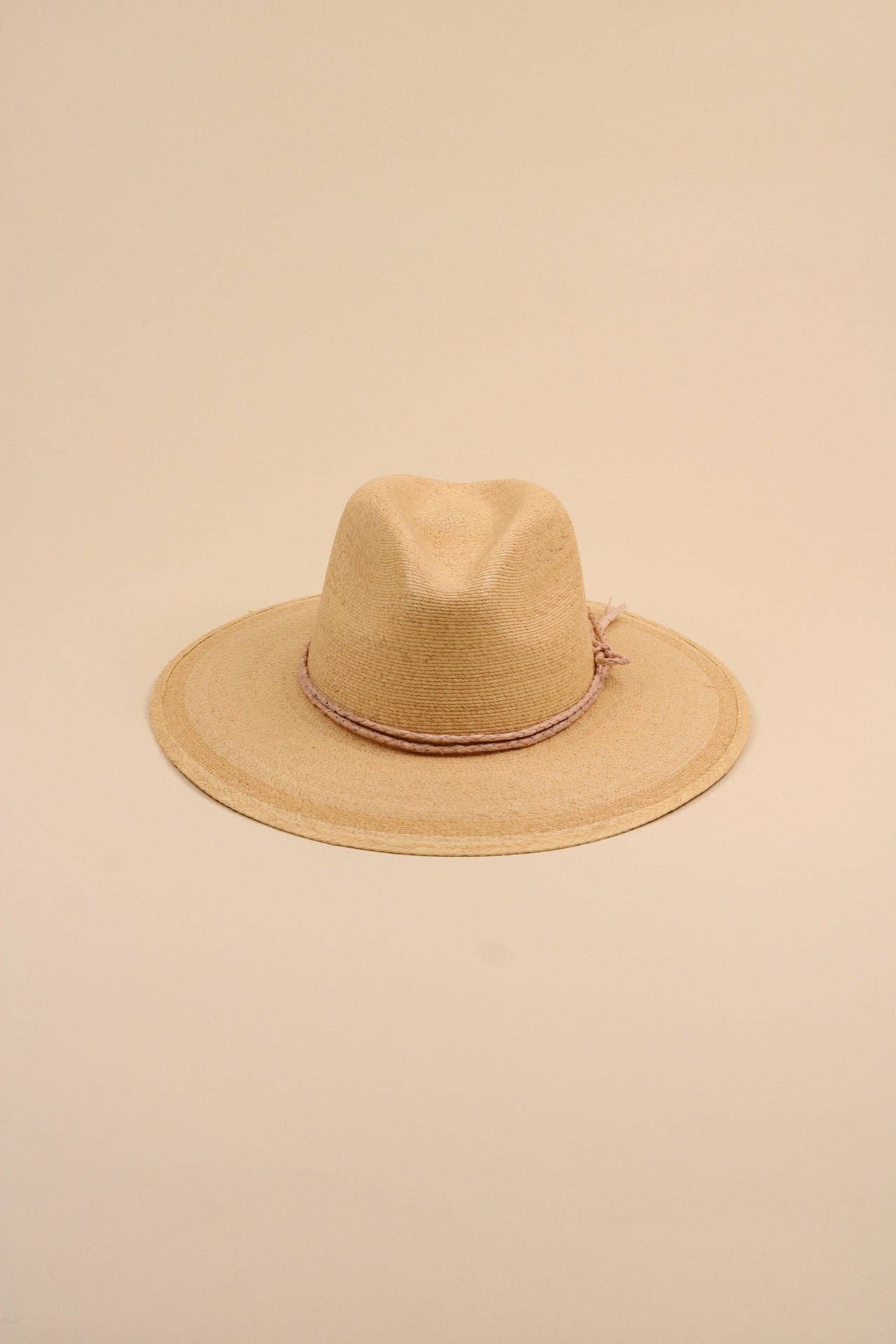 Cabo Fine Palm Leaf Rancher - Tan: L