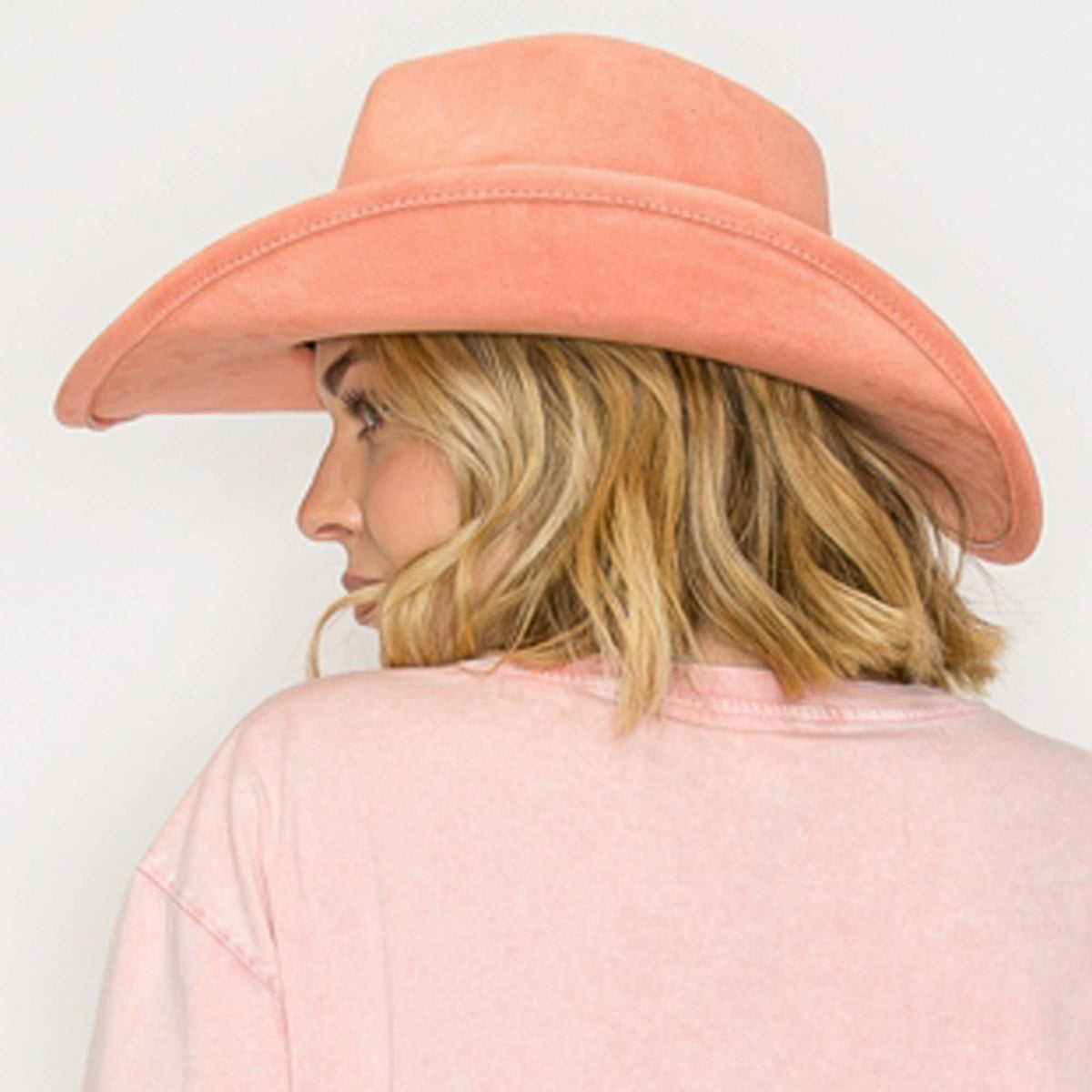 Vegan Suede Cowboy Hat: CARAMEL / ONE SIZE